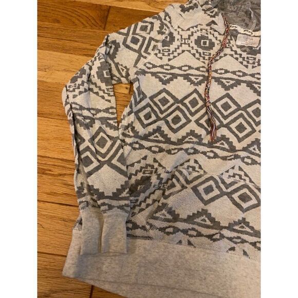 BKE Lounge women’s Aztec patterned hooded pullover cotton long sleeve sweater L - Picture 2 of 9